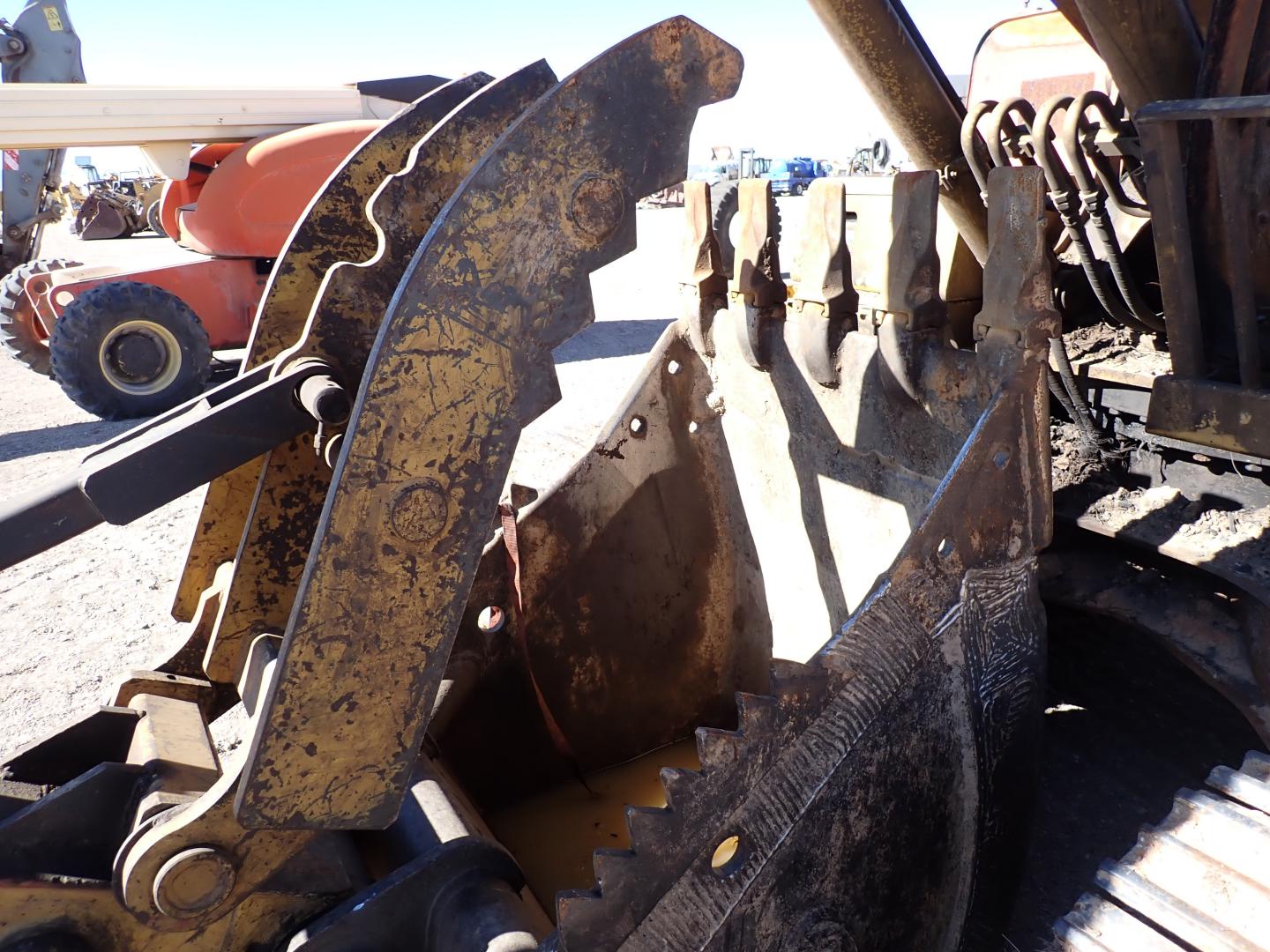 ./imagenes/INVOICE/2019/16509/EXCAVADORA JOHN DEERE_160C LC (10).JPG